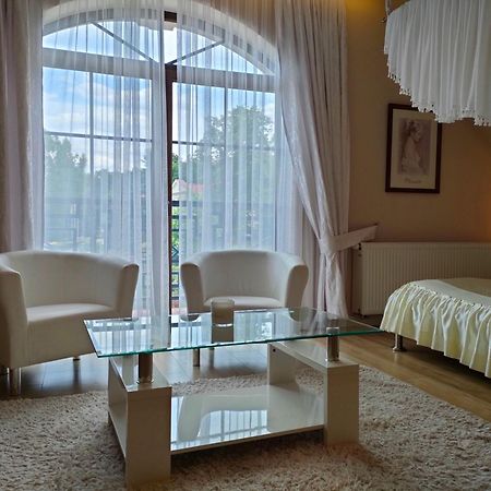 Hotel Viwaldi Baruchowo Экстерьер фото